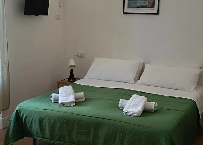 Bed and Breakfast Casa Laura Oliva Mancini Napoli