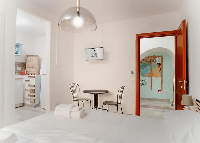 Hotel Famme Sta Cuiete 2 Napoli