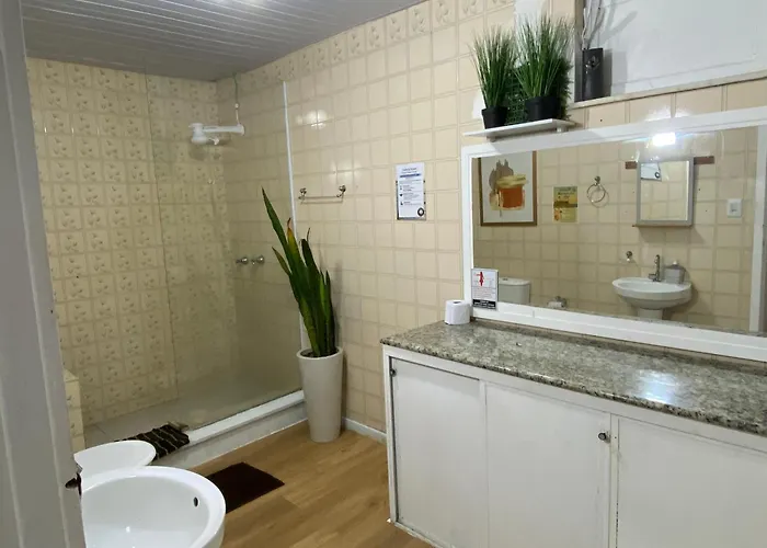 Quarto A 150M Da Praia Do Farol Da Barra III Salvador