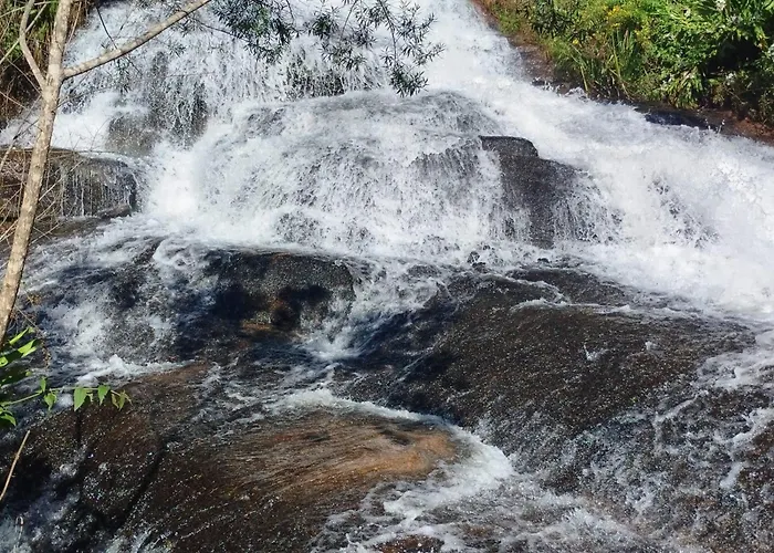 Refugio Marincek - Gonçalves - MG Vila