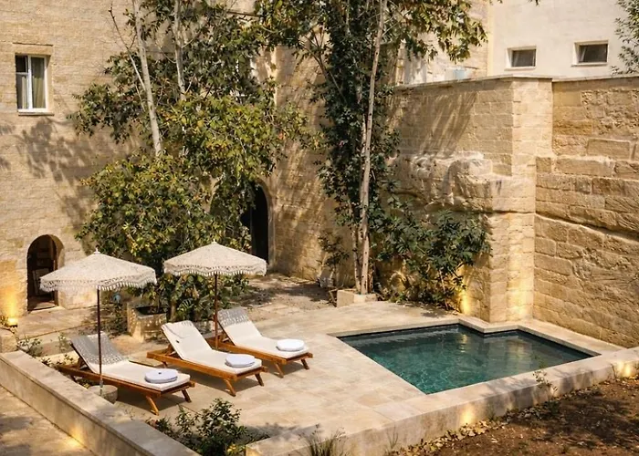 Hotel Cava Urban Relais & Pool Lecce