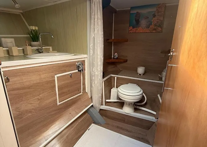 Bed and Breakfast Boat & Breakfast Alicudi Alghero