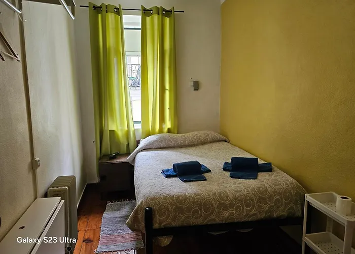 Hotel Pensao Residencial Flor Dos Cavaleiros Lisbona
