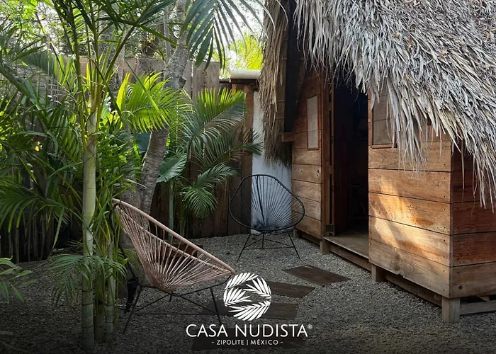 Casa Nudista - LGBT Hotel Zipolite