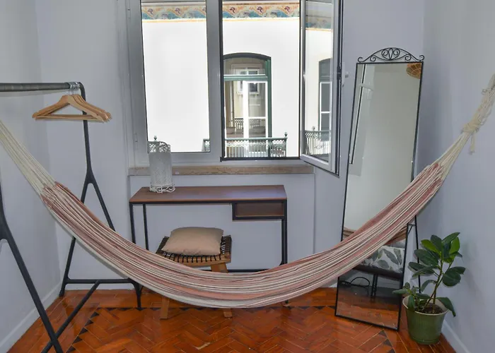 Maria Shared Apartment In Central Lisboa