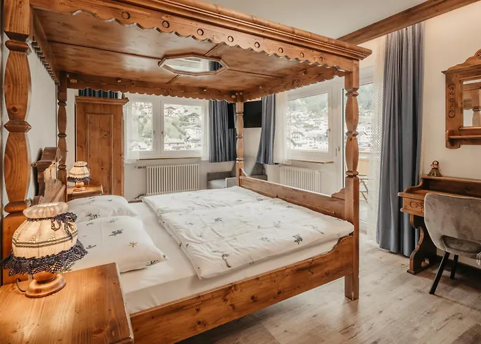 Hotel Garni Toni Ortisei
