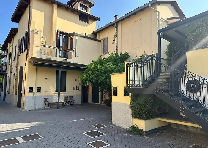 Versoverde Hotel Alzaia Naviglio Grande Milan
