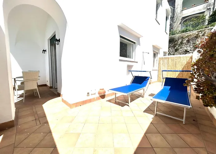 Villa La Zagara by CapriRooms