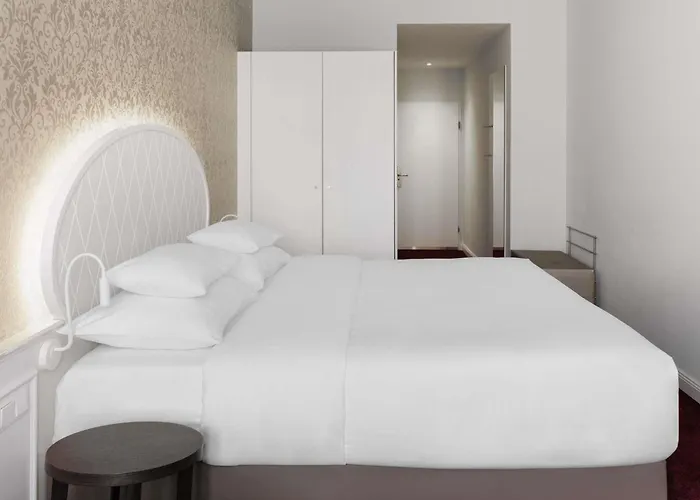 Hotel Rathauspark Wien - Handwritten Collection