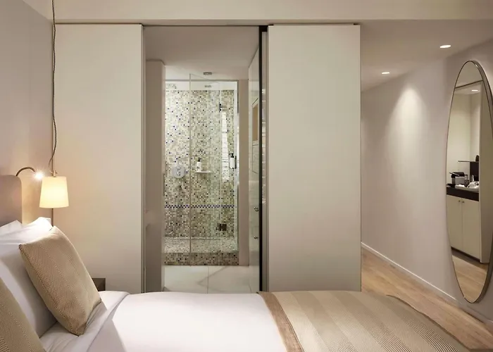 Hotel Sofitel Paris Arc De Triomphe