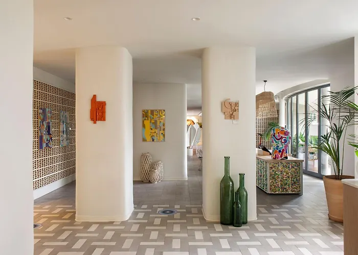 Hotel ME by Meliá Sitges Terramar