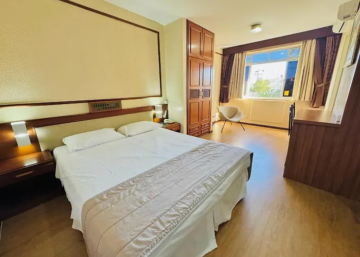 Lira Hotel Curitiba