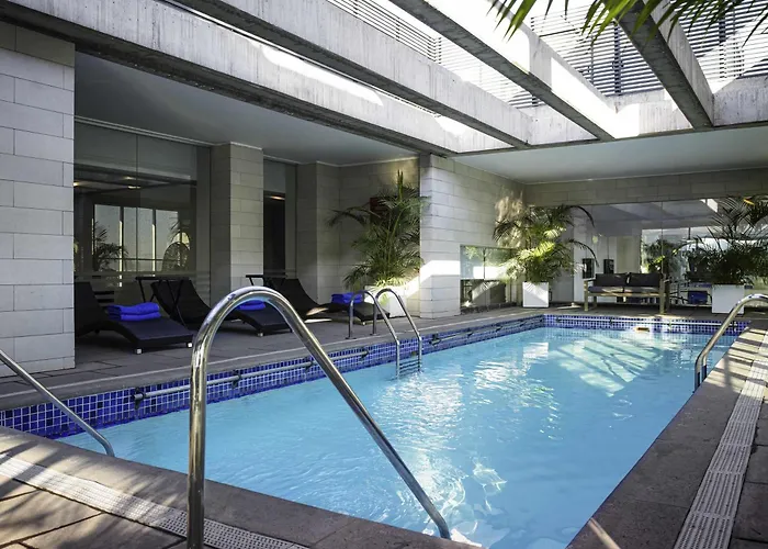 Hotel Pullman Santiago El Bosque