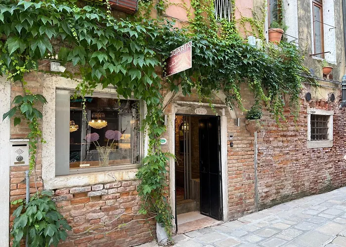 Avogaria 5 Rooms Venecia