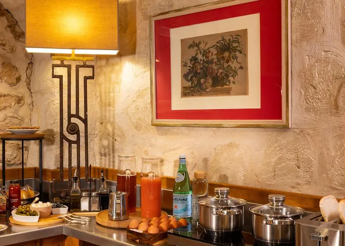 Hotel Le Relais Des Halles Parigi