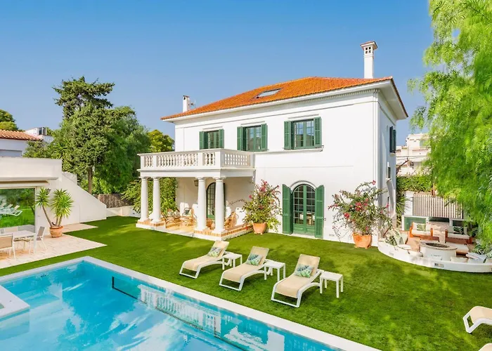 Villa De Los Leones In Heart Of Sitges By Beach And Town With Ac & Games