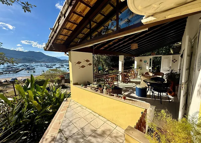 Casa Amarela Acomodação com café da manhã Angra dos Reis