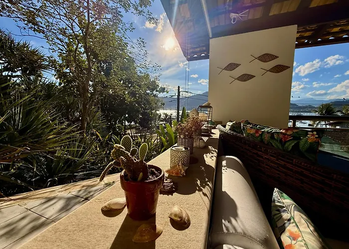 Casa Amarela Acomodação com café da manhã Angra dos Reis