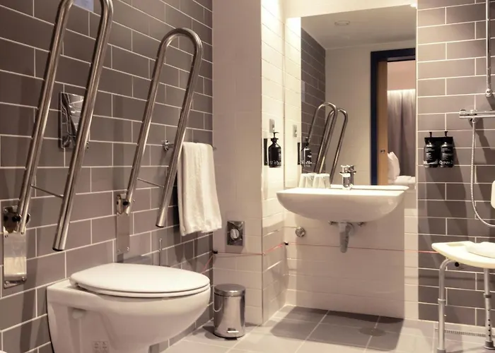 Holiday Inn Express&Suites Lisbon - Príncipe Real by IHG