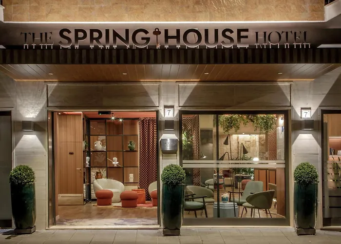 The Spring House Hotel Rome Vatican, Tapestry Collection By Hilton