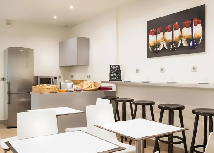 Enjoy Hostel París
