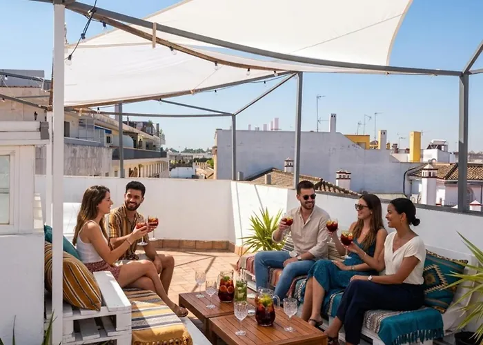 Black Swan Hostel Sevilla