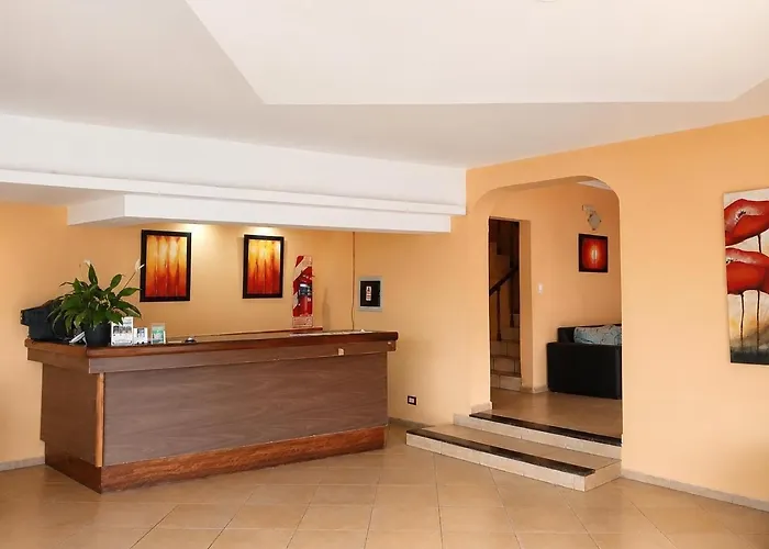 Saint Tropez Hotel Villa Carlos Paz