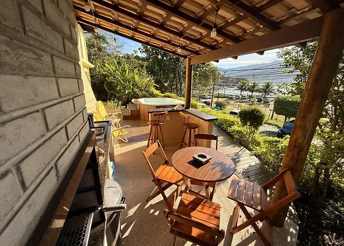 Casa Amarela Acomodação com café da manhã Angra dos Reis