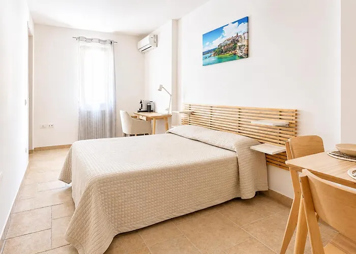 Mava Rooms Vieste