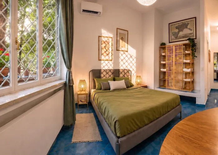 Bed and Breakfast Follaky Secret Garden Napoli