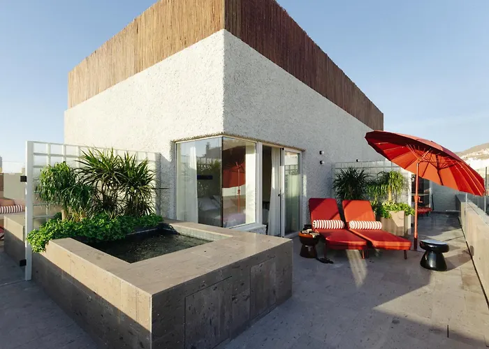 Hotel Taro Santa Cruz