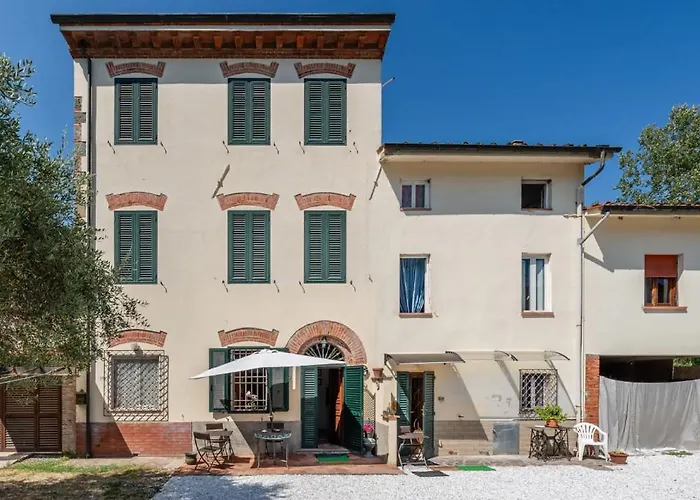 Bed and Breakfast Charming Lucca