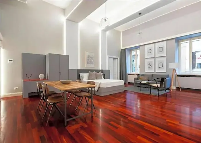Croce Apartments Roma