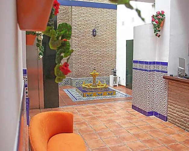 Hotel Noches En Triana Siviglia