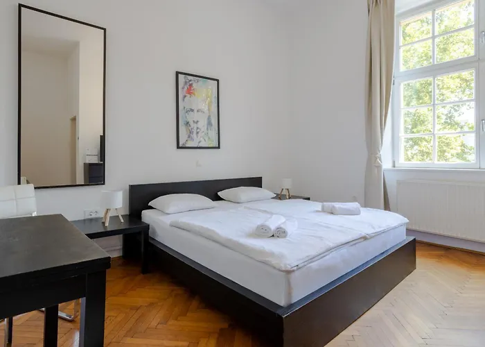 Urban Rooms--Free Parking-- Lubiana