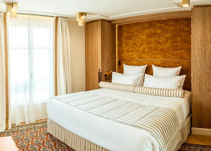 Étoile Park Hôtel Parigi