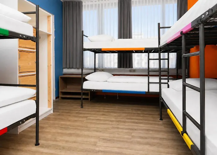 Amsterdam Teleport Hotel - Free Parking
