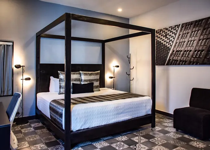 Hoteles Antigua - Santa Lucia Mty Monterrey