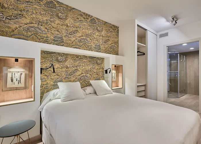 Aparthotel ELEVEN Real de la Carretería, by Homing U Sevilla