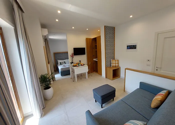 Mistral Luxury Suites Sorrento