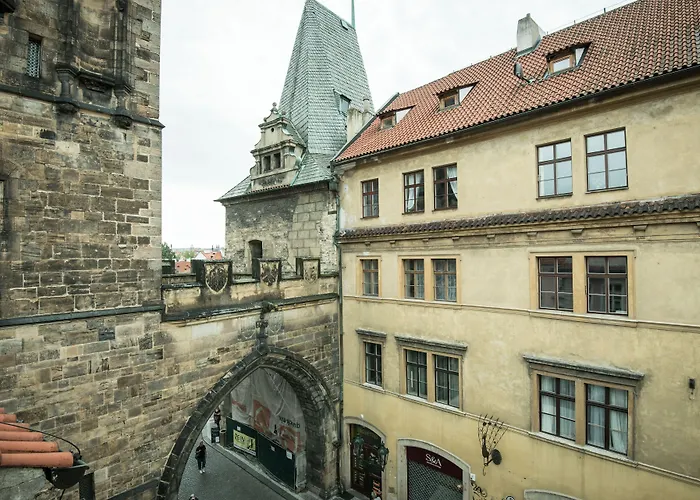 Charles Bridge Hostel & Apartments Praga