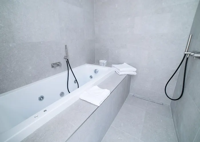Youroom Abruzzi Roma