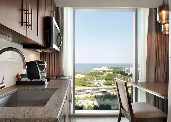 Homewood Suites By Hilton Chicago Downtown South Loop