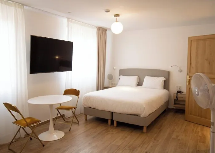 Hotel Les Rebelles París