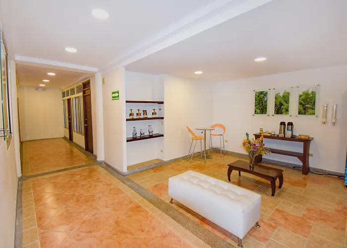 Hotel Mónaco Armenia