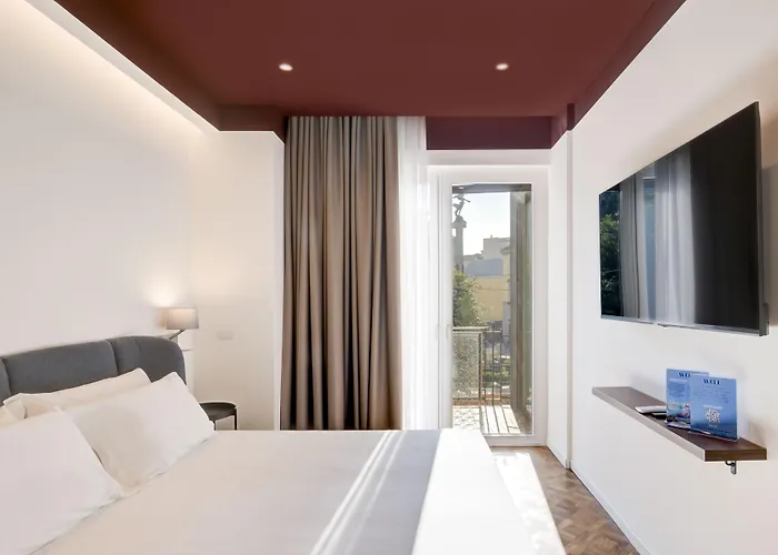 Well Suites - Piazza dei Martiri Napoli