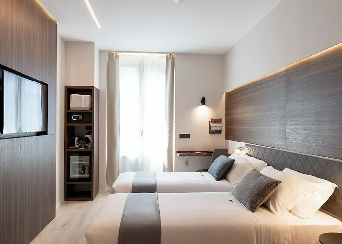 Hotel Ah - Duomo Essence Milano