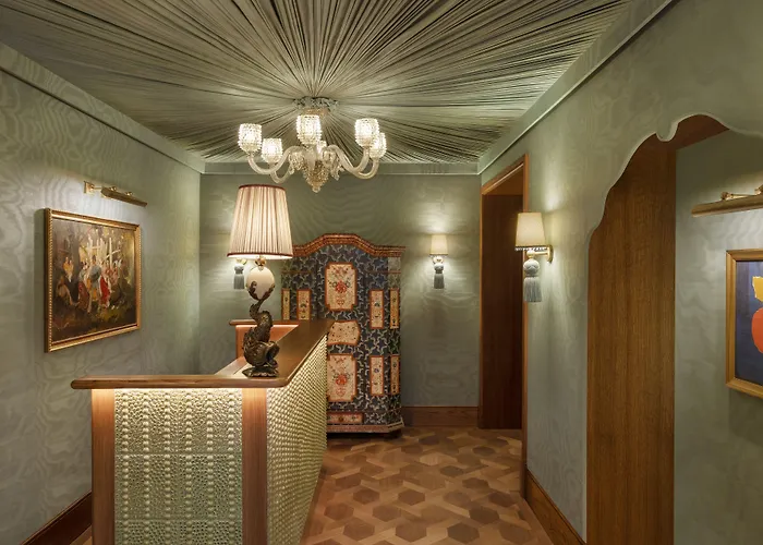 Hotel Le Grand Mazarin Parigi
