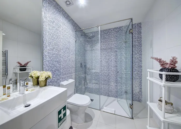 Porto Downtown Lovers Suites Bombarda 451