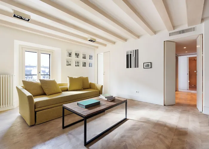 Brera Apartments In Moscova Milano